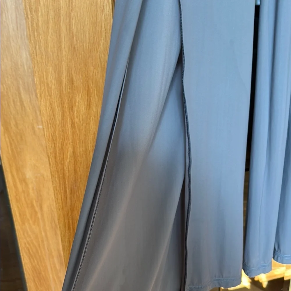 Casual Wide-Leg Sleeveless Jumpsuit in Grey - Picture 5 of 6